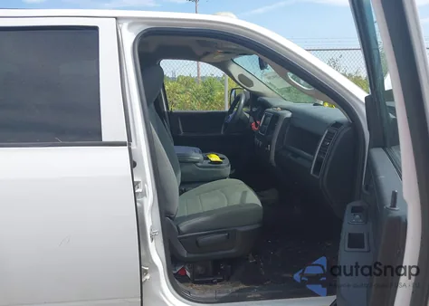 2016 Ram 2500 Tradesman из США, поврежденный, VIN 3C6UR5CL2GG102987